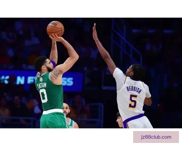 勇士伤兵潮波尔津吉斯罚球时替补席仅剩两人七人缺阵成焦点